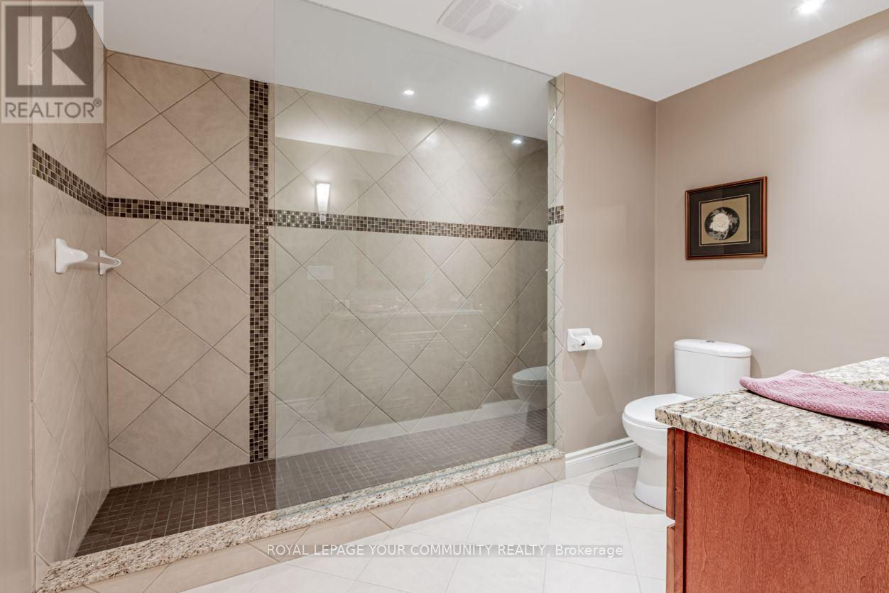 












303 BABE'S WAY

,
Whitchurch-Stouffville,




Ontario
L4A0K5


