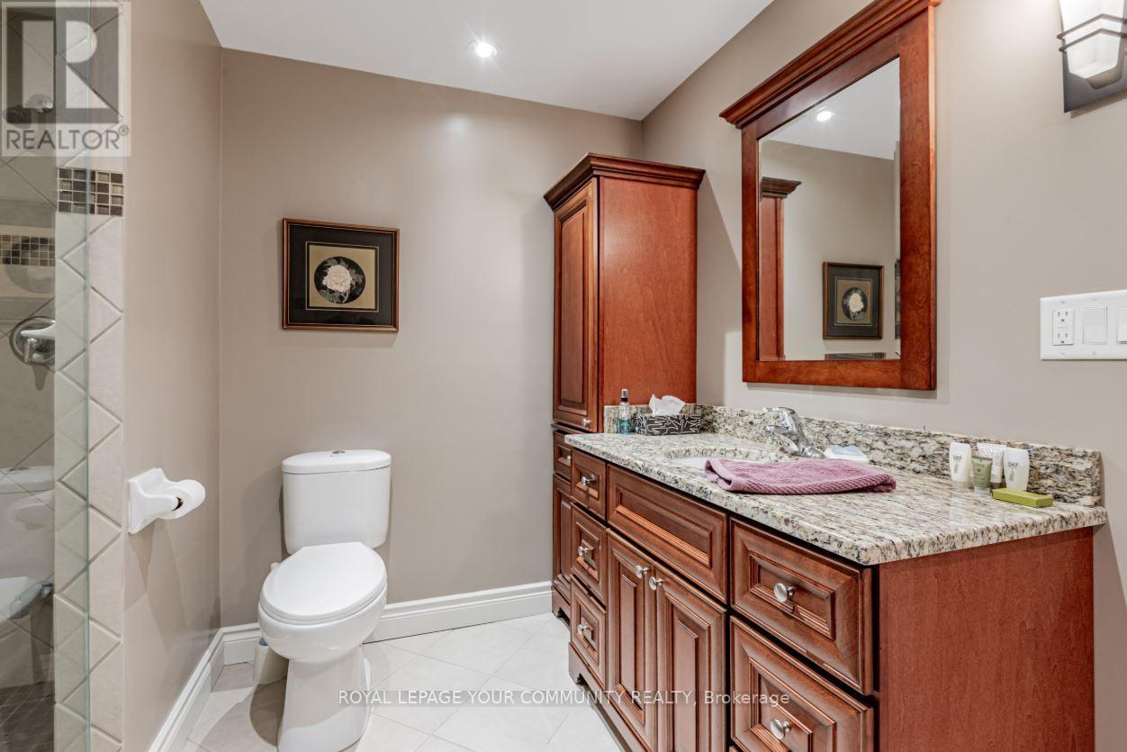 












303 BABE'S WAY

,
Whitchurch-Stouffville,




Ontario
L4A0K5

