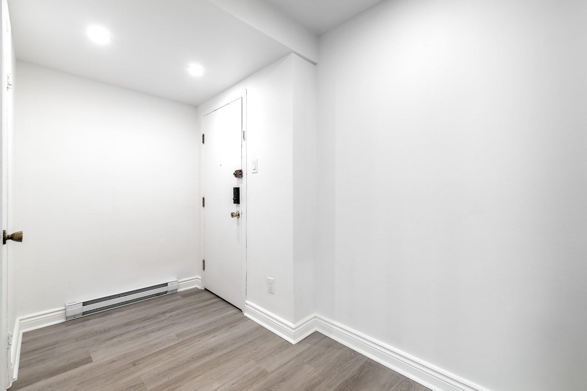 









11711


Boul. Langelier

, 2,
Montréal (Montréal-Nord),




QC
H1G3M2

