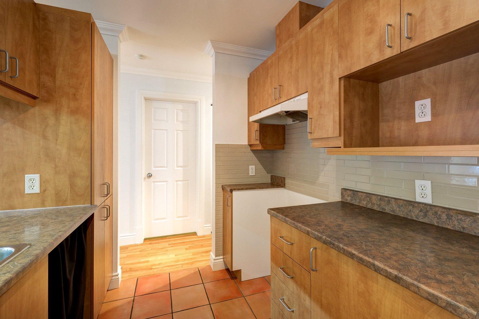 









4103


Av. De Lorimier

,
Montréal (Le Plateau-Mont-Royal),




QC
H2K3X8

