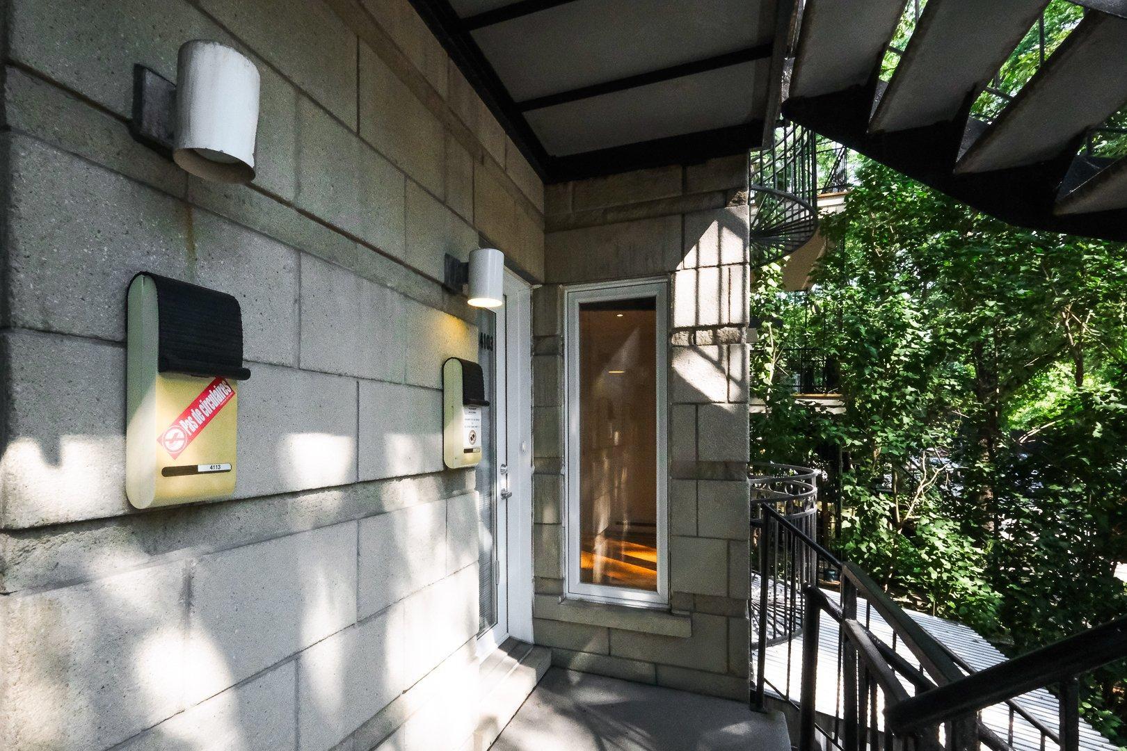 









4103


Av. De Lorimier

,
Montréal (Le Plateau-Mont-Royal),




QC
H2K3X8

