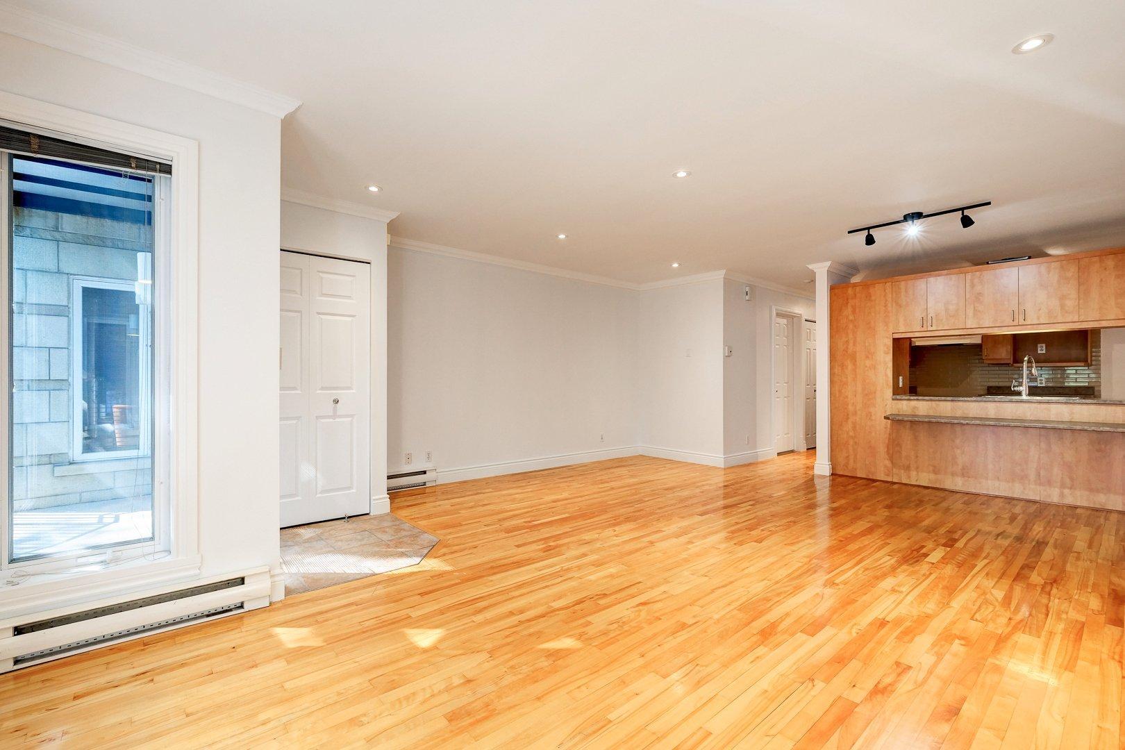 









4103


Av. De Lorimier

,
Montréal (Le Plateau-Mont-Royal),




QC
H2K3X8

