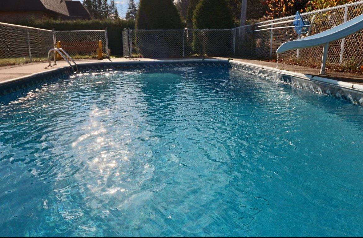 









820


17e Avenue

,
Shawinigan,




QC
G9T6C7

