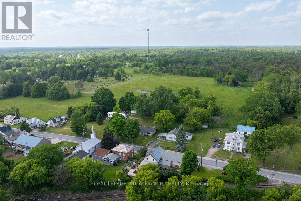 












1036 WAGARVILLE ROAD

,
Frontenac (Frontenac Centre),




Ontario
K0H2K0

