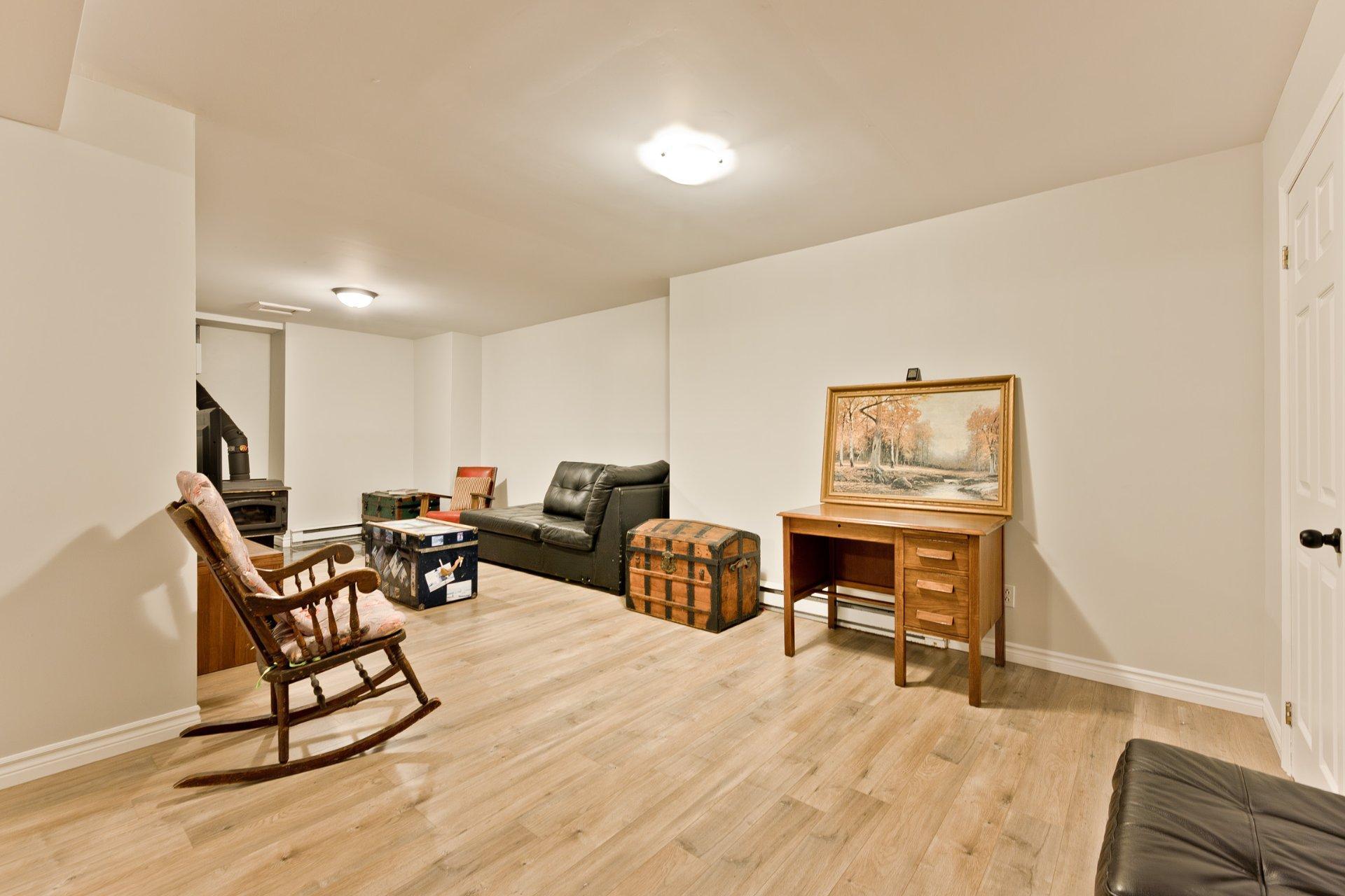 









3358


Rue des Arbrisseaux

,
Sherbrooke (Brompton/Rock Forest/Saint-Élie/Deauville),




QC
J1R0B4

