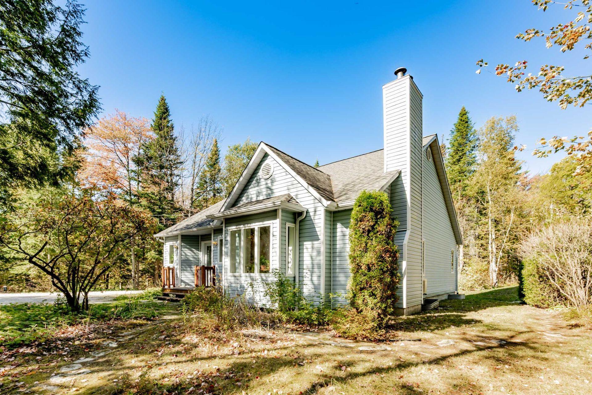 









3358


Rue des Arbrisseaux

,
Sherbrooke (Brompton/Rock Forest/Saint-Élie/Deauville),




QC
J1R0B4

