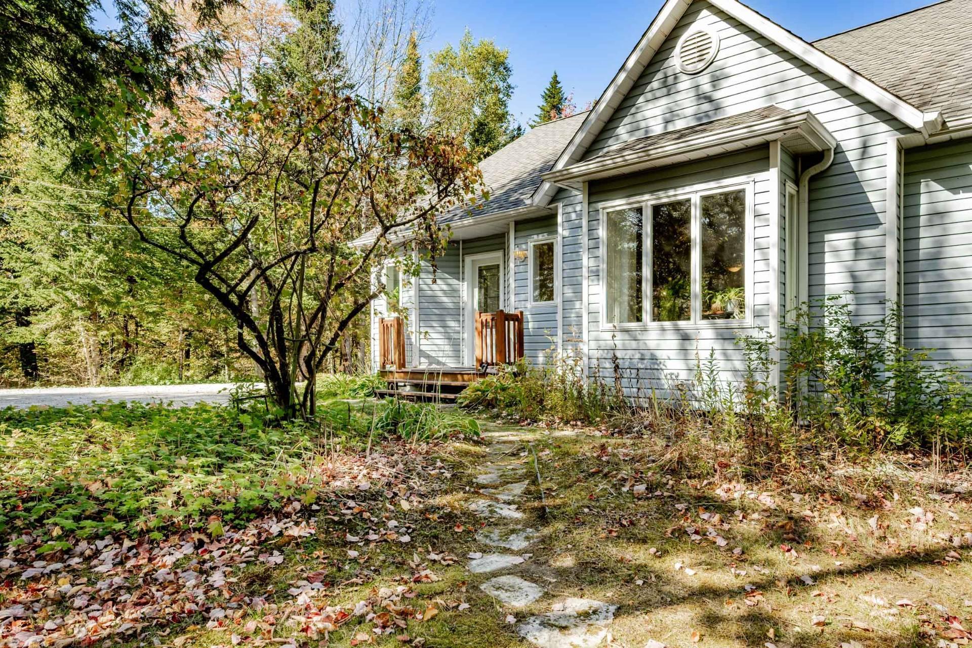 









3358


Rue des Arbrisseaux

,
Sherbrooke (Brompton/Rock Forest/Saint-Élie/Deauville),




QC
J1R0B4

