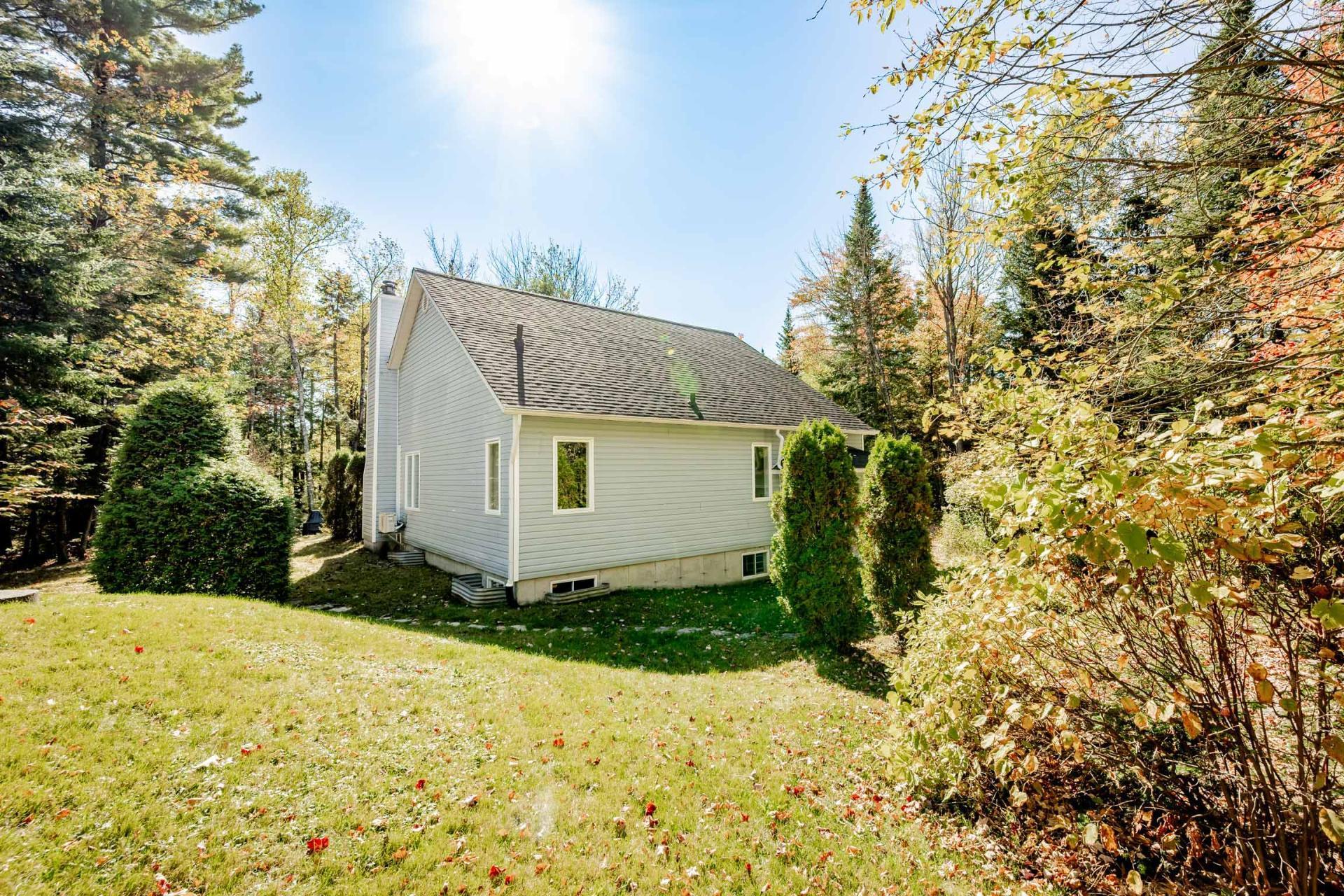 









3358


Rue des Arbrisseaux

,
Sherbrooke (Brompton/Rock Forest/Saint-Élie/Deauville),




QC
J1R0B4

