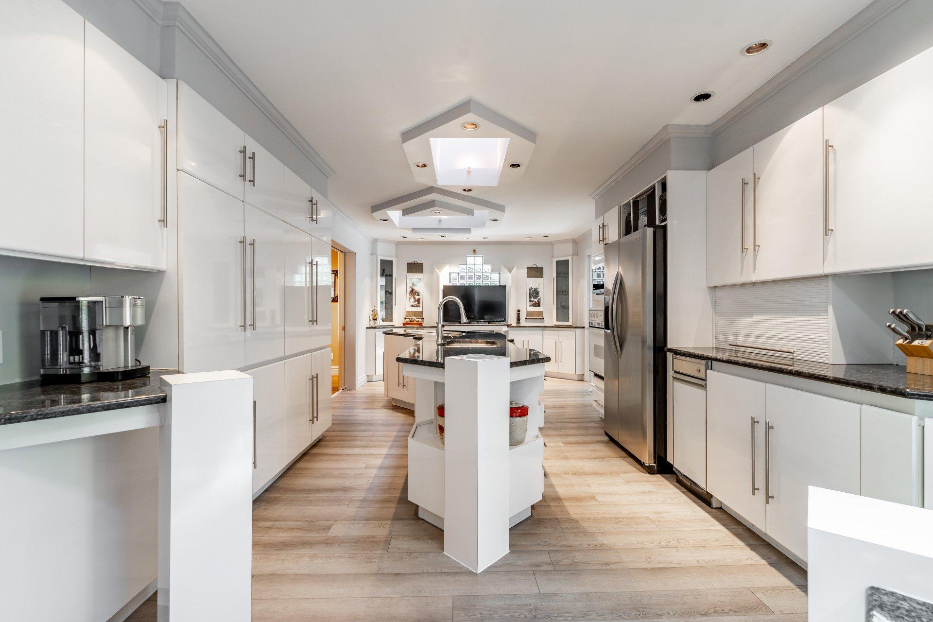 









234


Rue Plamondon

,
Repentigny (Repentigny),




QC
J6A7E4

