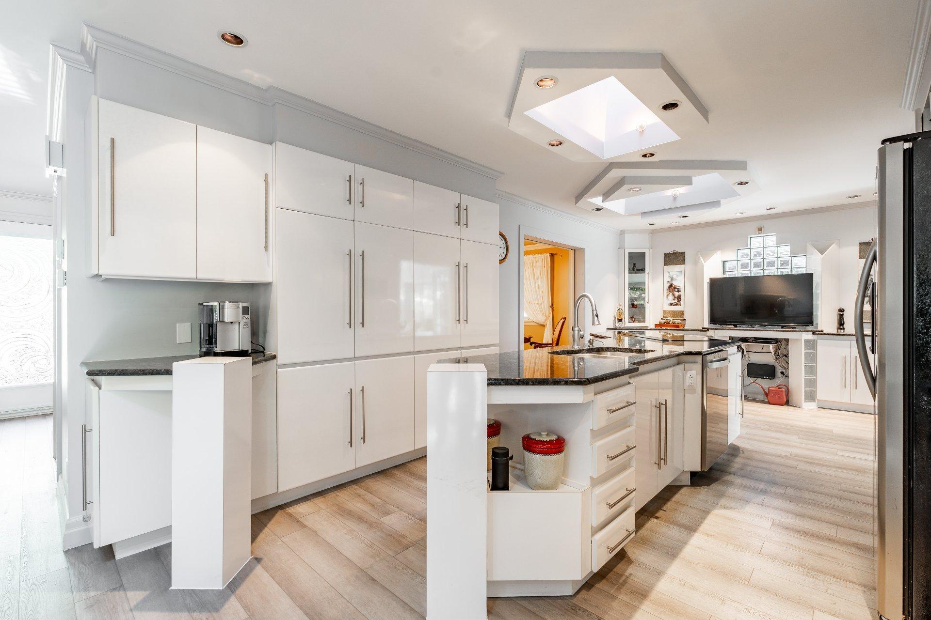 









234


Rue Plamondon

,
Repentigny (Repentigny),




QC
J6A7E4

