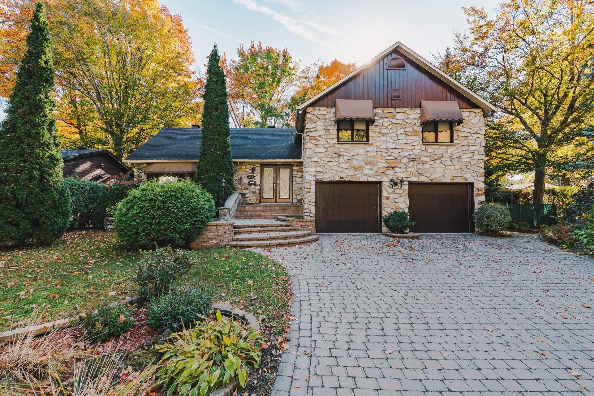 









234


Rue Plamondon

,
Repentigny (Repentigny),




QC
J6A7E4

