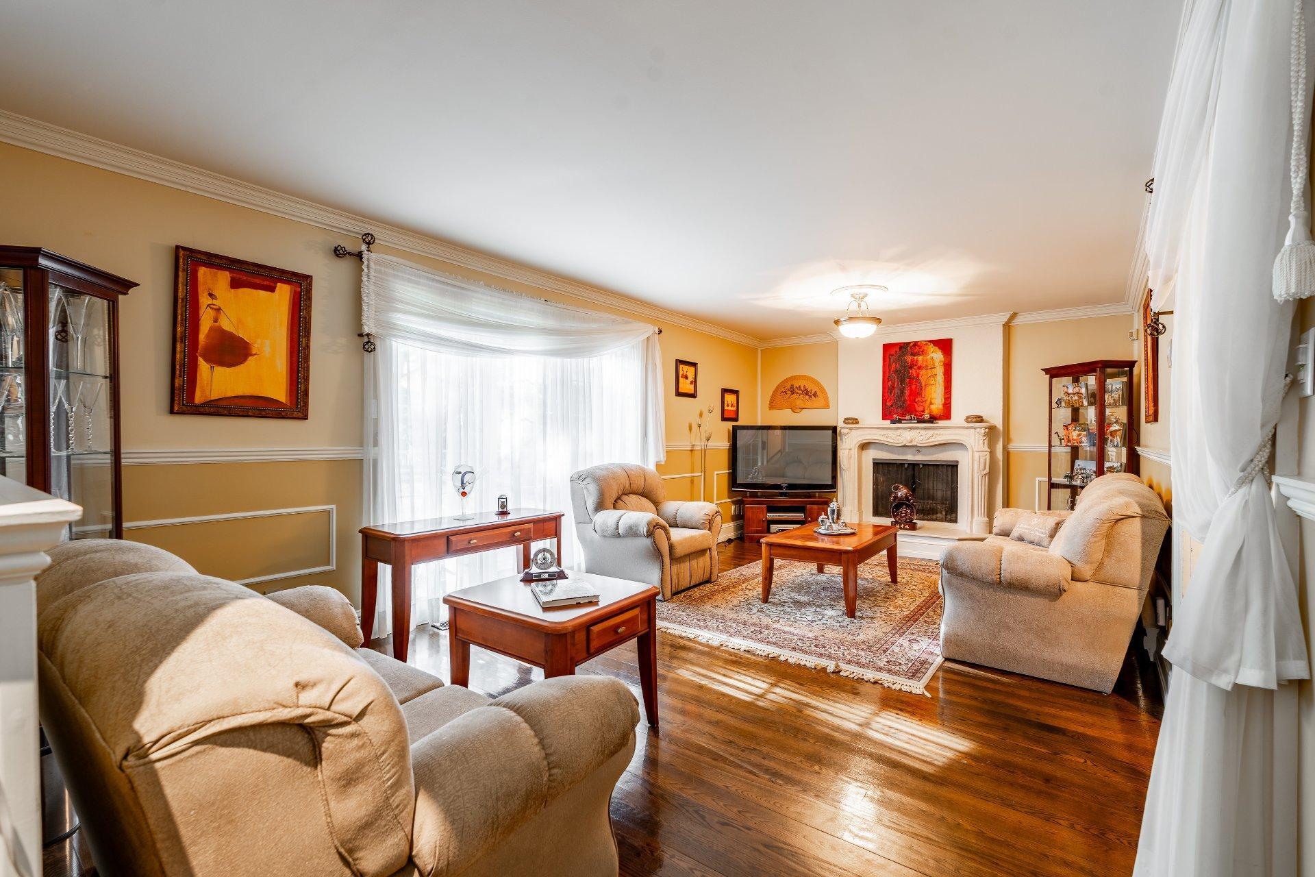 









234


Rue Plamondon

,
Repentigny (Repentigny),




QC
J6A7E4

