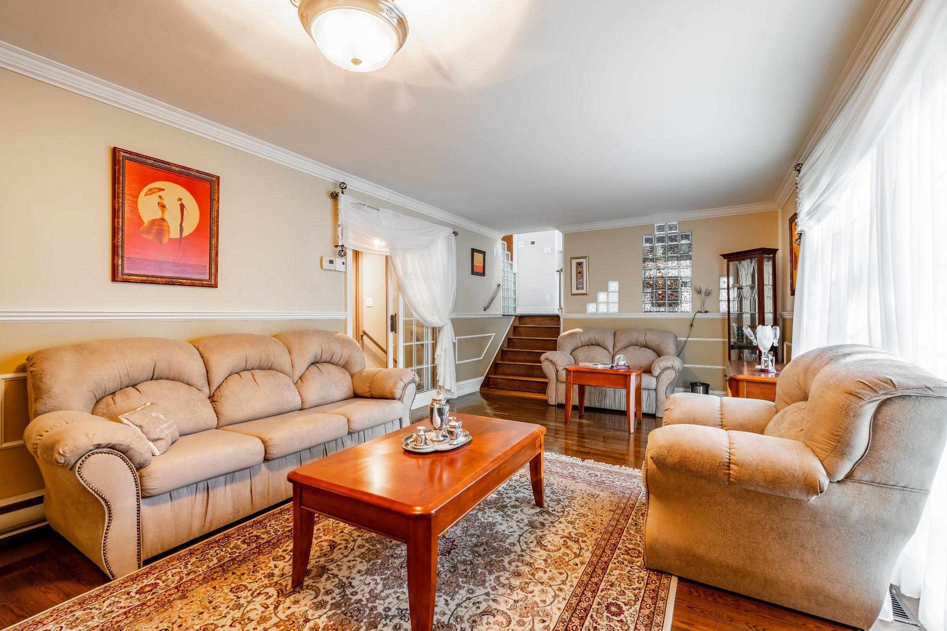 









234


Rue Plamondon

,
Repentigny (Repentigny),




QC
J6A7E4

