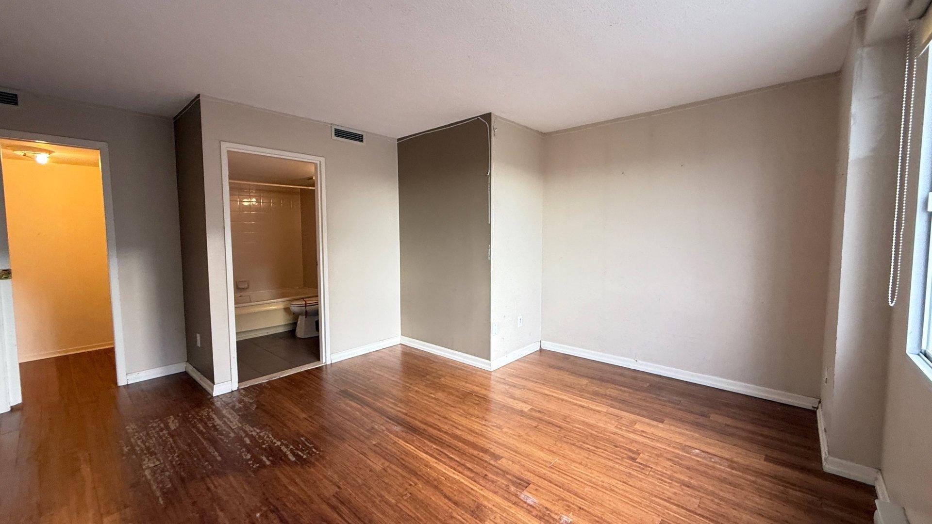 









11115


Boul. Cavendish

, 1003,
Montréal (Saint-Laurent),




QC
H4R2M9

