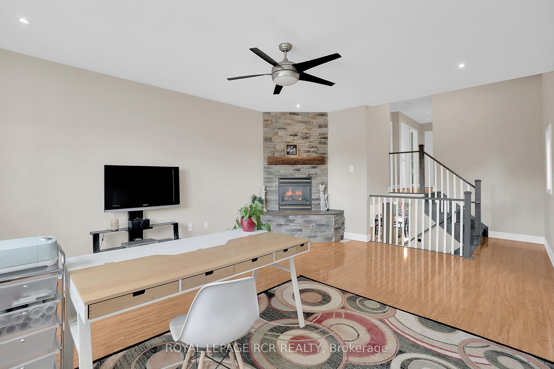 









15


Jack Kenny

Court,
Caledon,




ON
L7E 2M5

