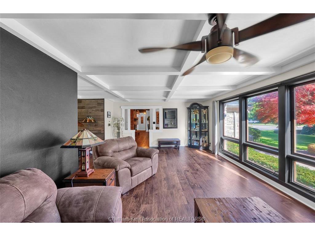 









38


Glenwood

Drive,
Chatham,




ON
N7M 5W8

