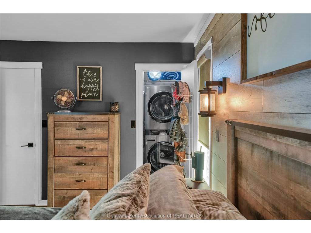 









38


Glenwood

Drive,
Chatham,




ON
N7M 5W8

