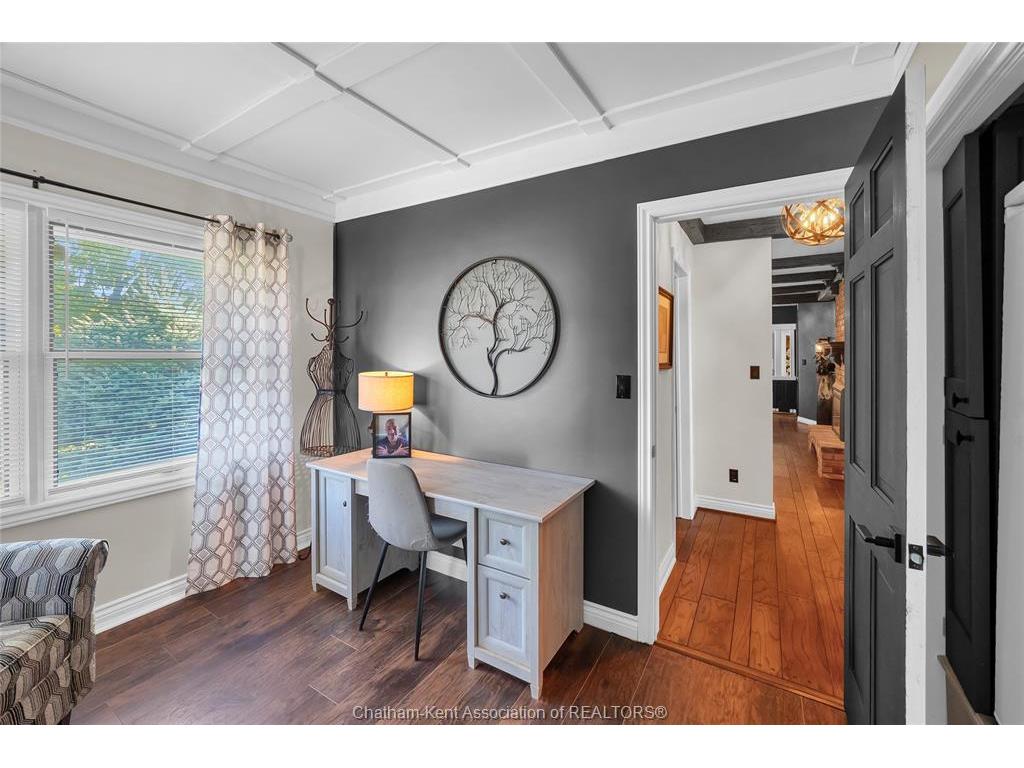 









38


Glenwood

Drive,
Chatham,




ON
N7M 5W8

