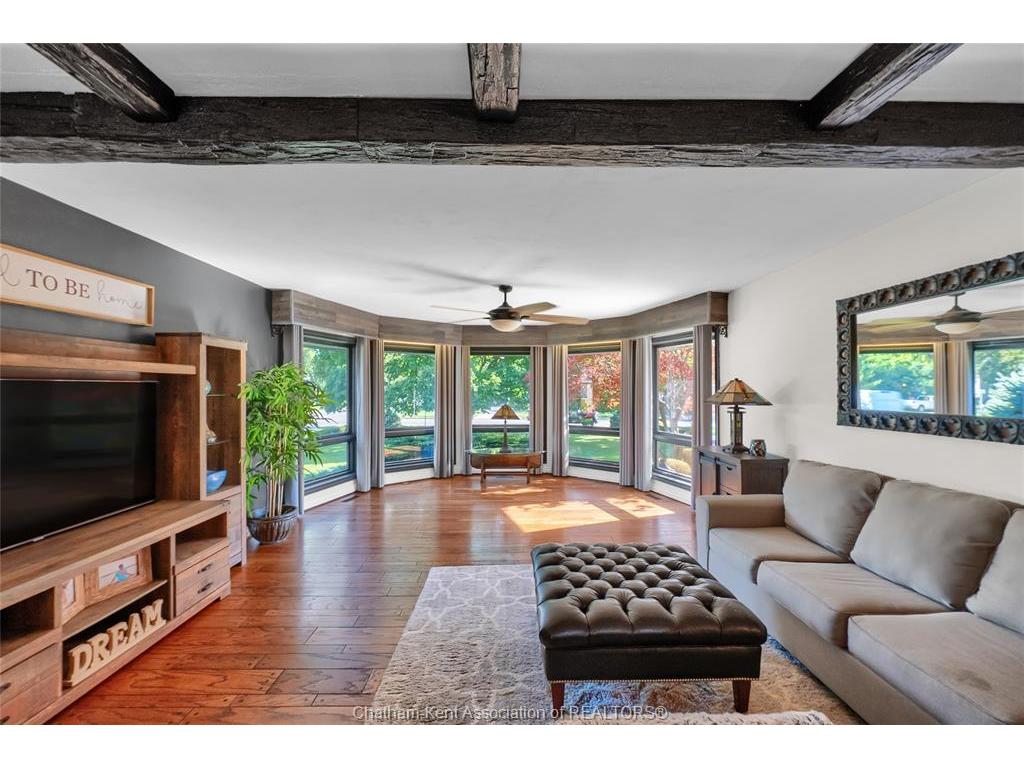 









38


Glenwood

Drive,
Chatham,




ON
N7M 5W8

