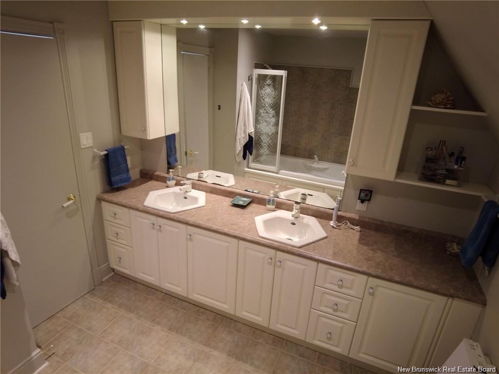 









490A


St Pierre Ouest

BLVD,
Caraquet,




NB
E1W 1A3

