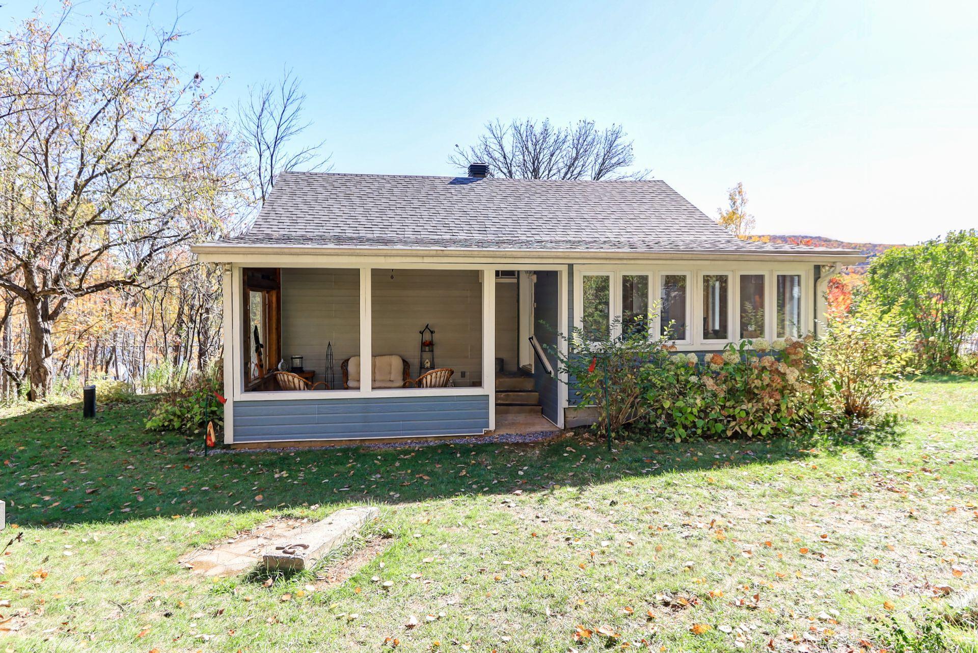 









242


Route du Lac-Rond N.

,
Montcalm,




QC
J0T2V0

