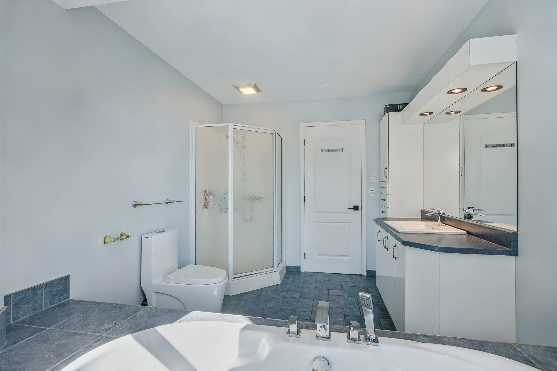 









82


Rue De Musset

,
Saint-Jean-sur-Richelieu,




QC
J2W2V8

