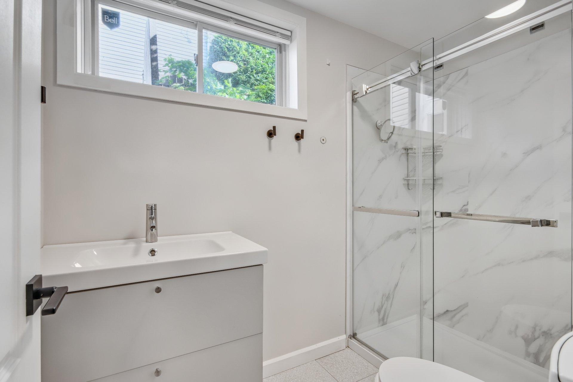 









82


Rue De Musset

,
Saint-Jean-sur-Richelieu,




QC
J2W2V8

