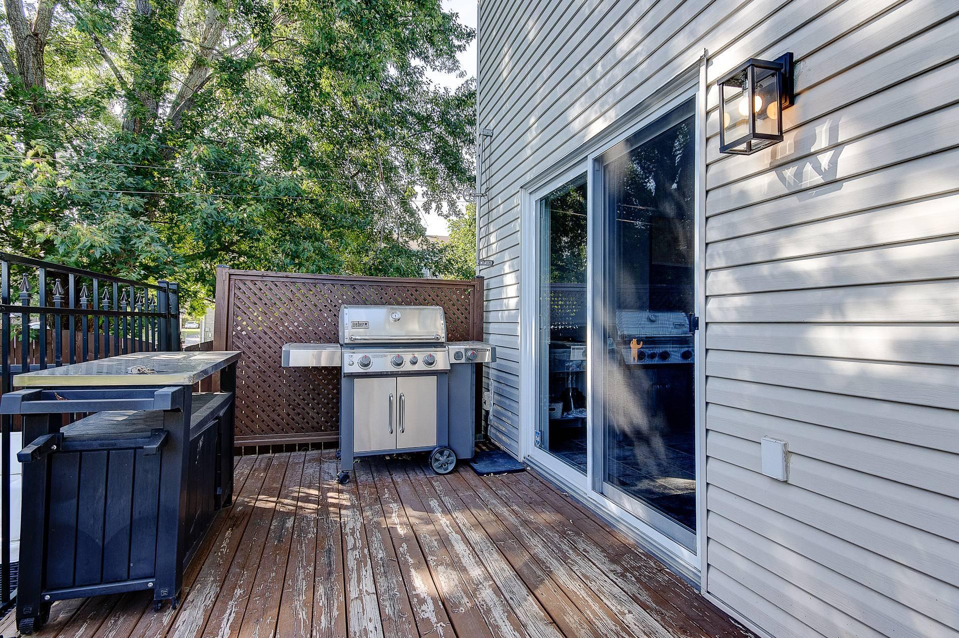 









82


Rue De Musset

,
Saint-Jean-sur-Richelieu,




QC
J2W2V8

