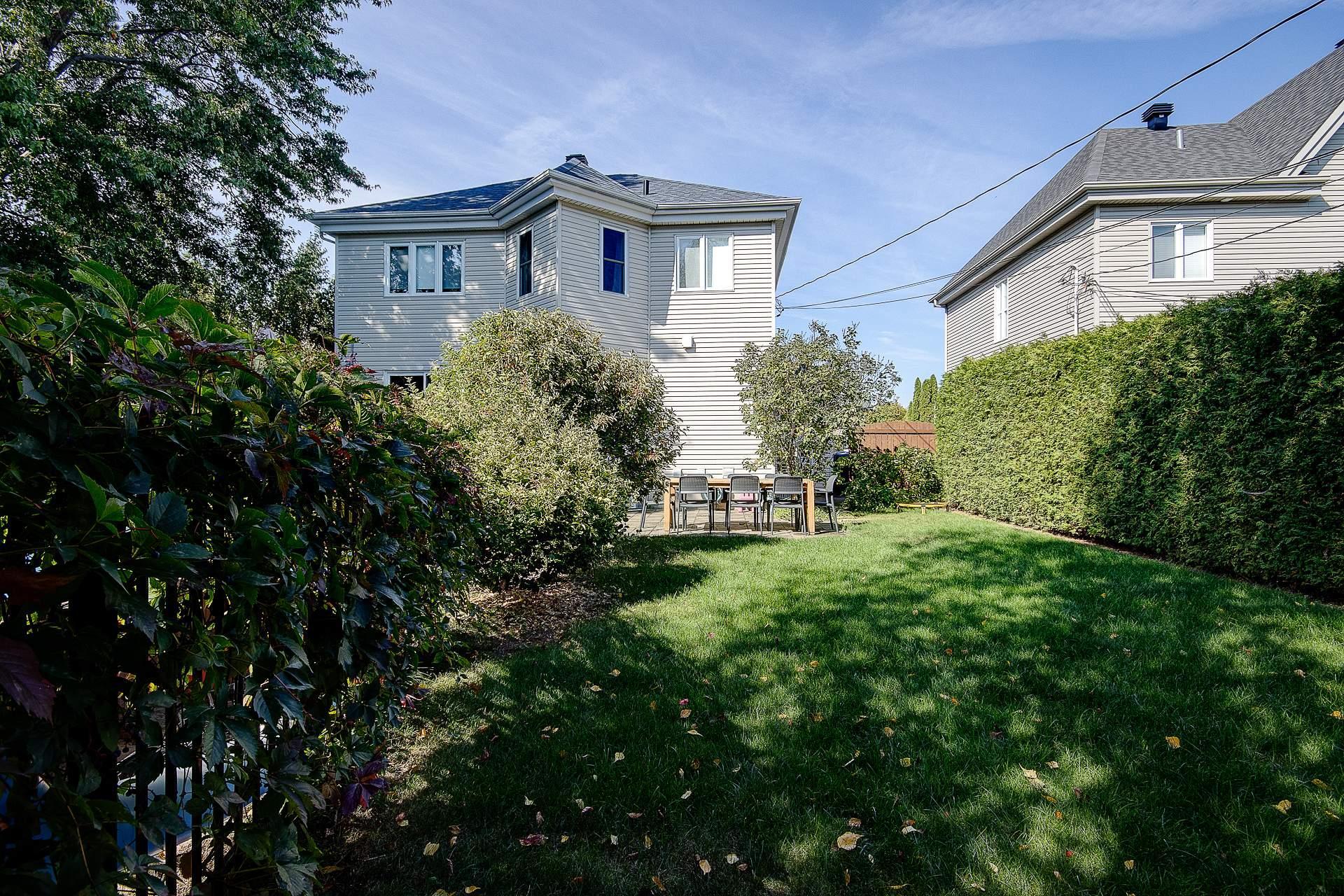 









82


Rue De Musset

,
Saint-Jean-sur-Richelieu,




QC
J2W2V8

