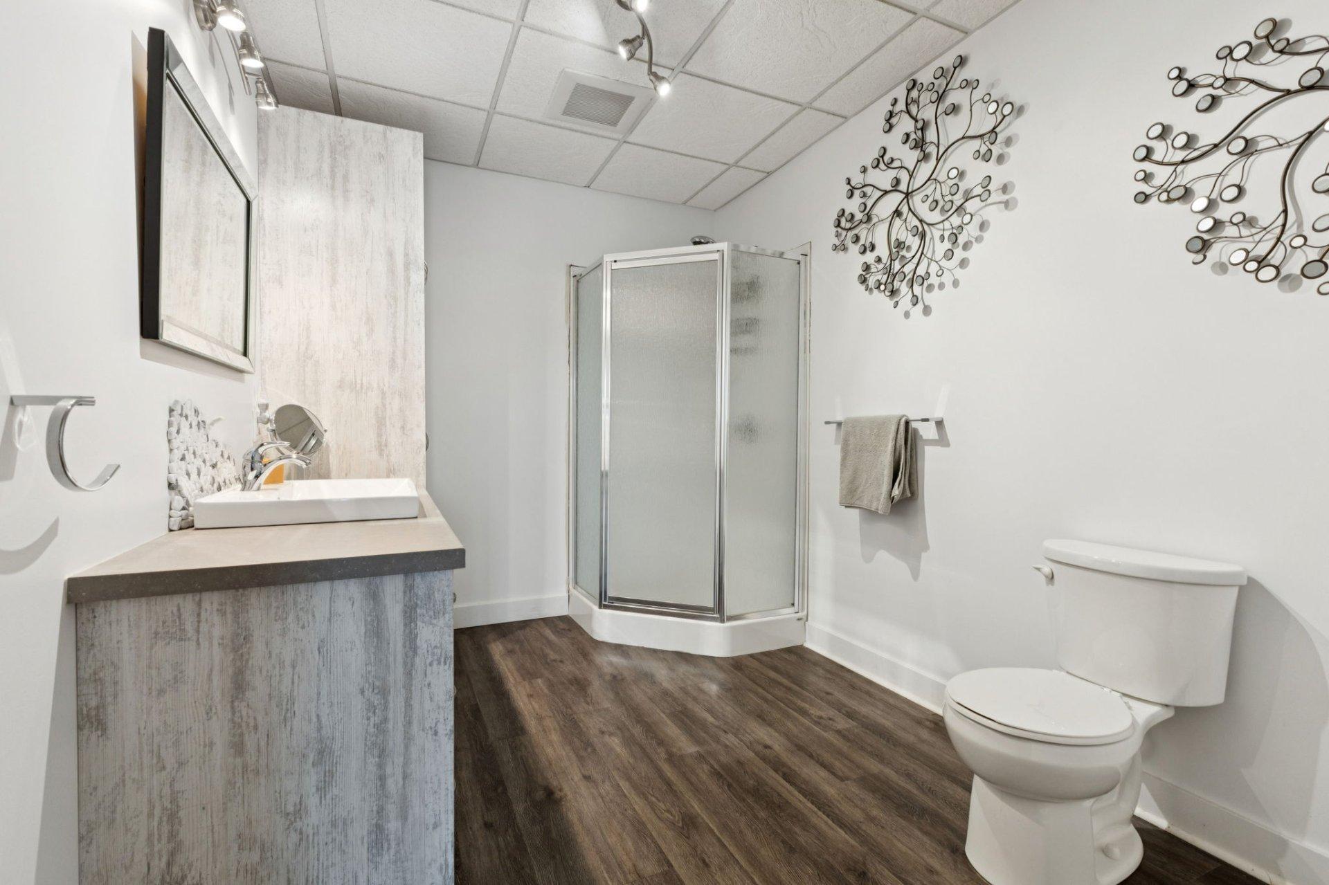 









582


Ch. du Lac-Beauclair

,
La Pêche,




QC
J0X2W0

