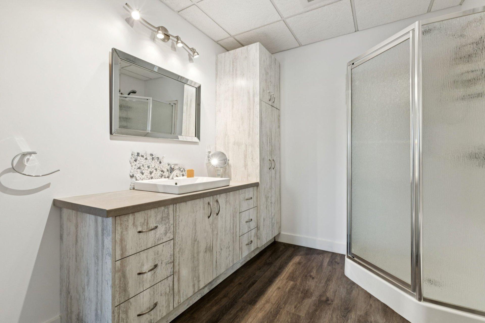 









582


Ch. du Lac-Beauclair

,
La Pêche,




QC
J0X2W0

