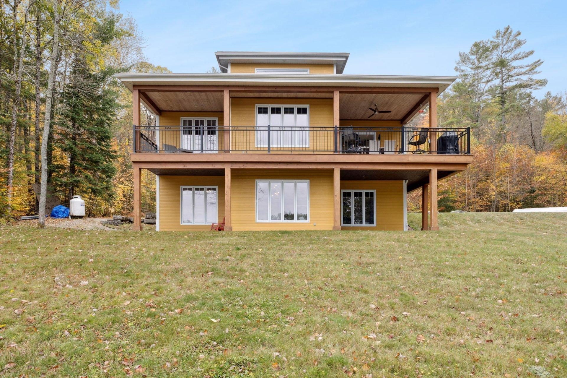 









582


Ch. du Lac-Beauclair

,
La Pêche,




QC
J0X2W0

