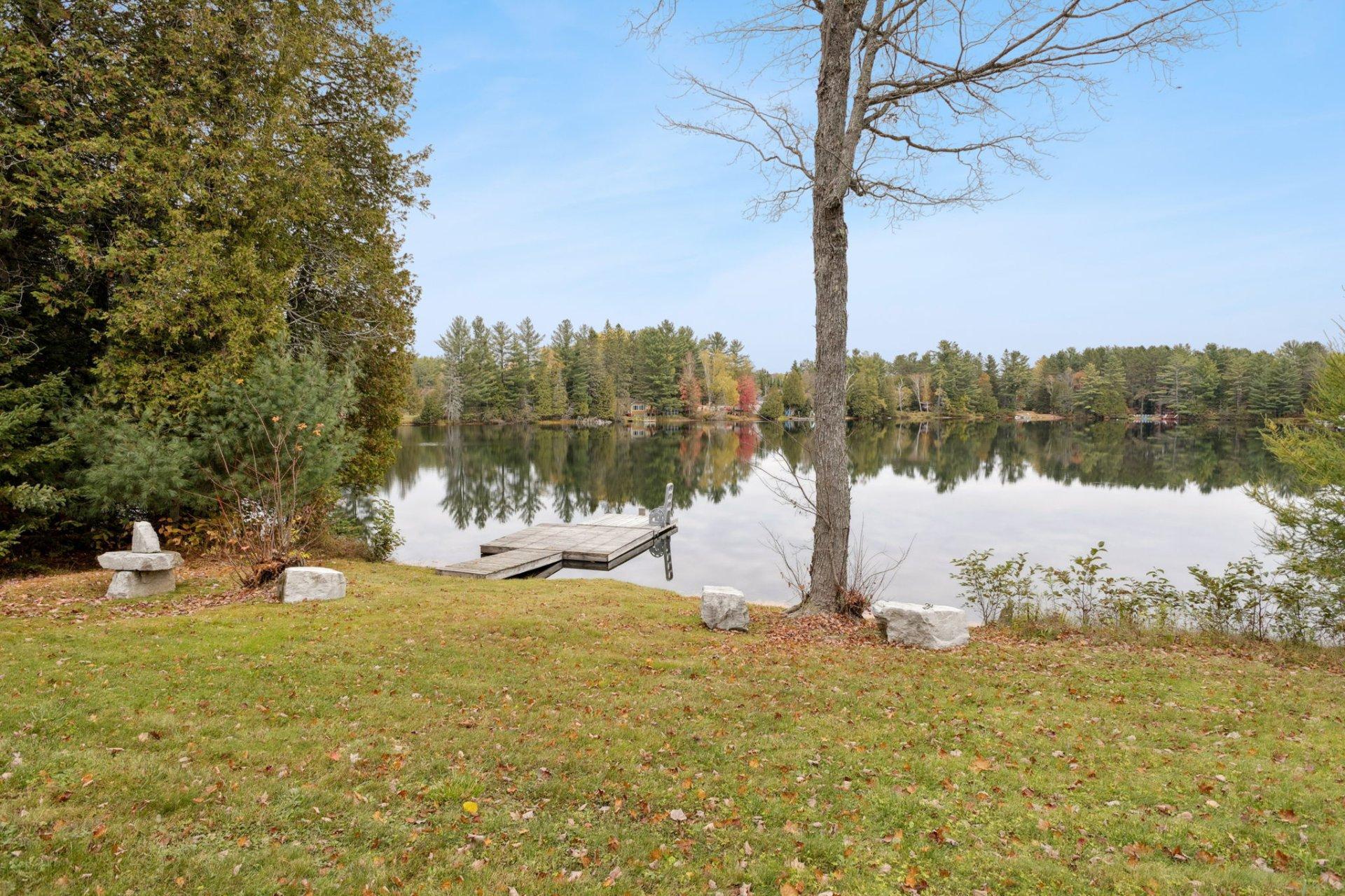 









582


Ch. du Lac-Beauclair

,
La Pêche,




QC
J0X2W0

