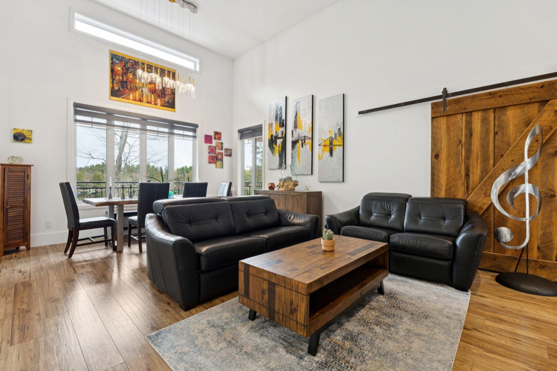 









582


Ch. du Lac-Beauclair

,
La Pêche,




QC
J0X2W0

