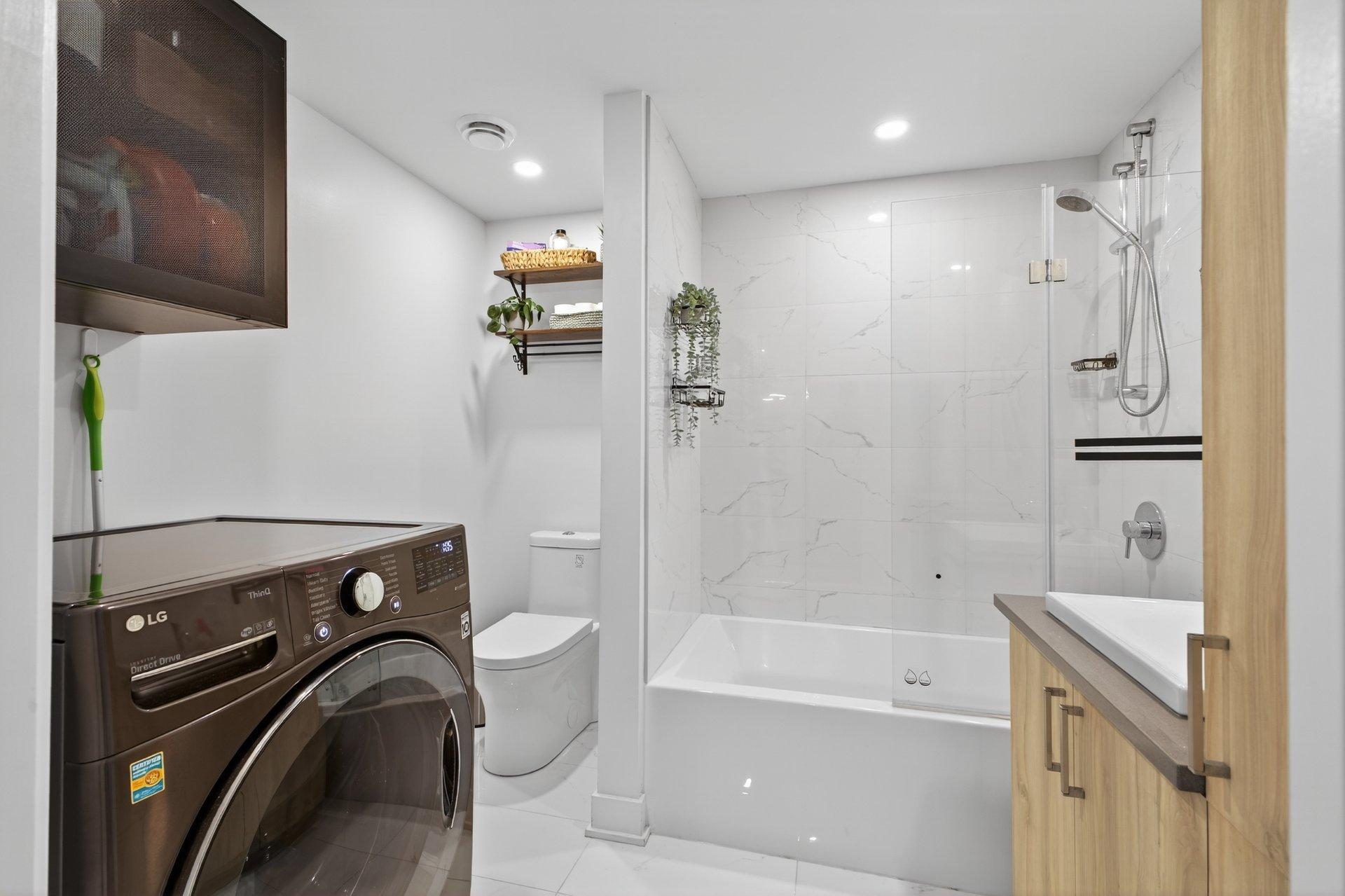 









44


9e Avenue

,
Montréal (LaSalle),




QC
H8R2M6

