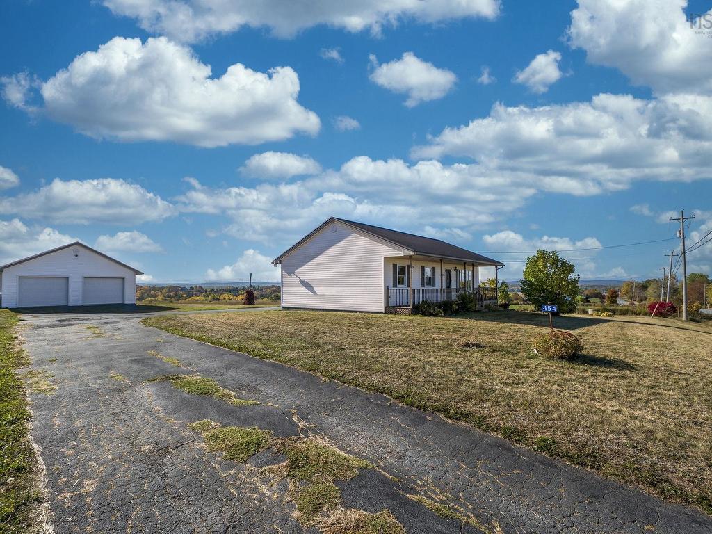 












454 Lawrence Road

,
Union Corner,




NS
B0N 2A0

