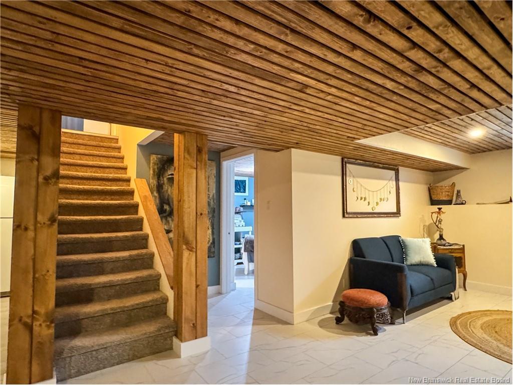 









1725


Lilac

,
Bathurst,




NB
E2A 5Z6

