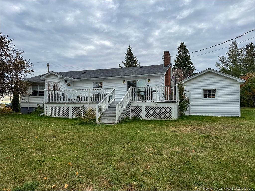 









1725


Lilac

,
Bathurst,




NB
E2A 5Z6

