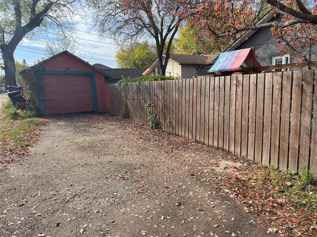 












605 14th Street

,
Brandon,




Manitoba
R7A4V1

