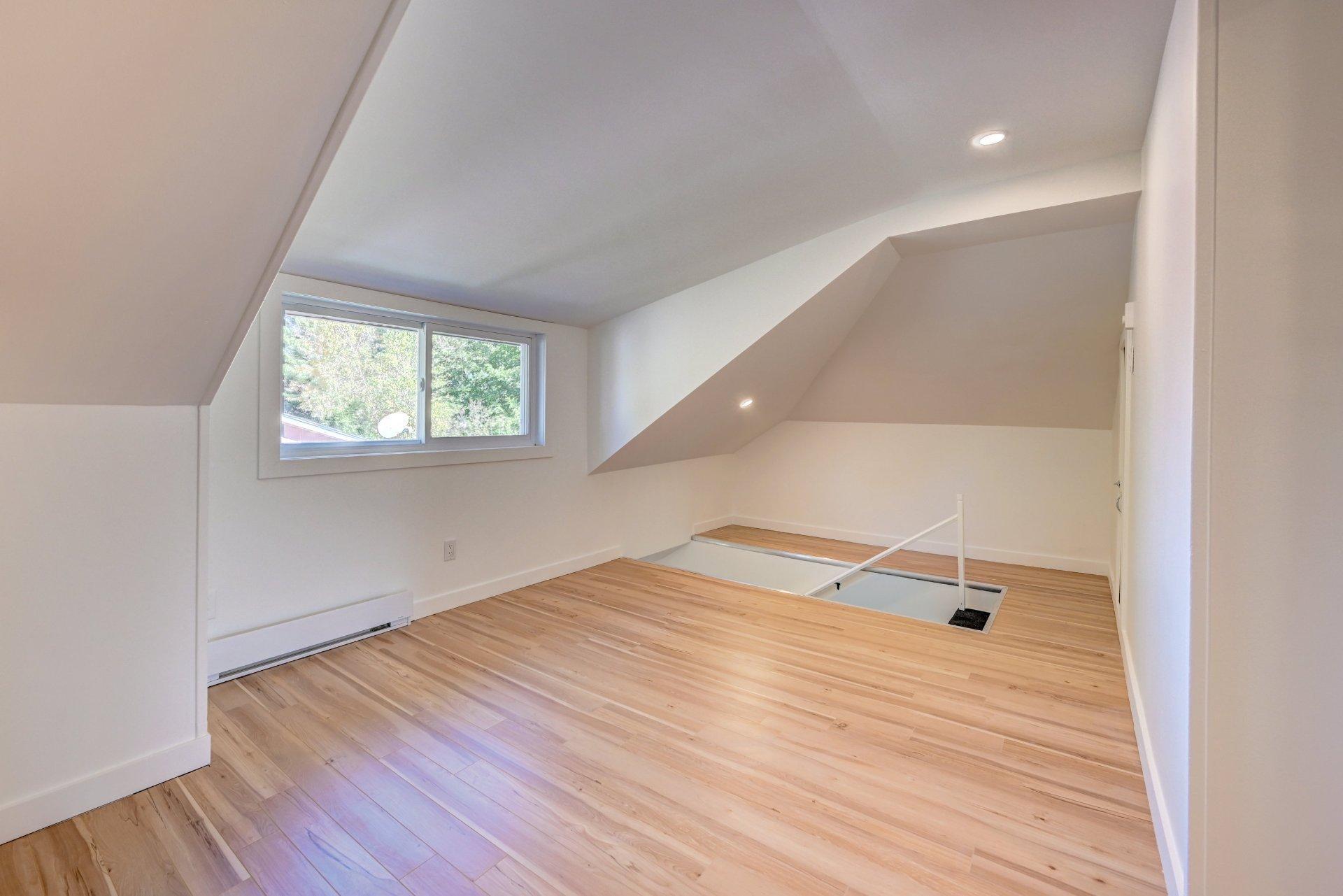 









13Z


46e Avenue E.

,
Blainville,




QC
J7C1L1

