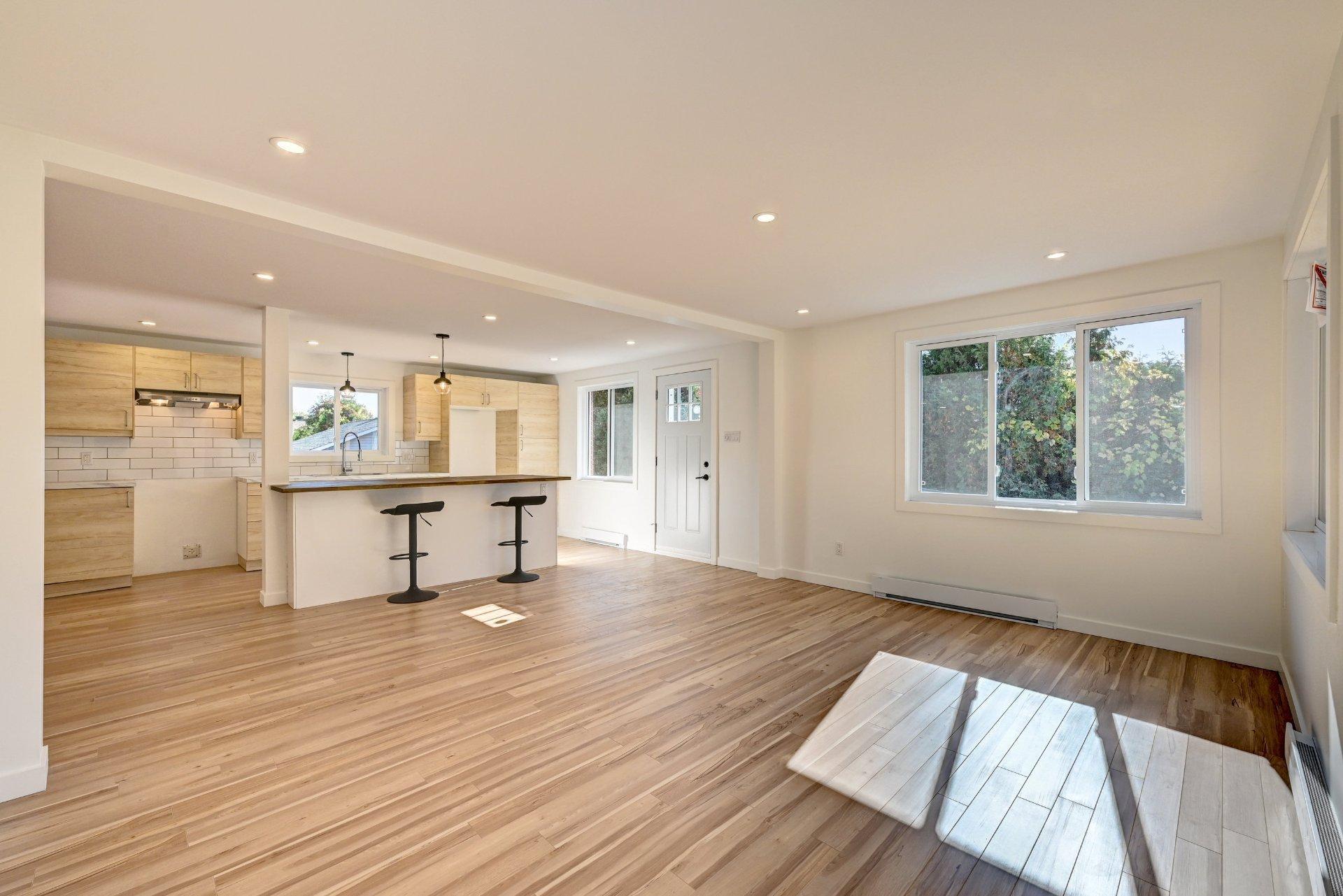 









13Z


46e Avenue E.

,
Blainville,




QC
J7C1L1

