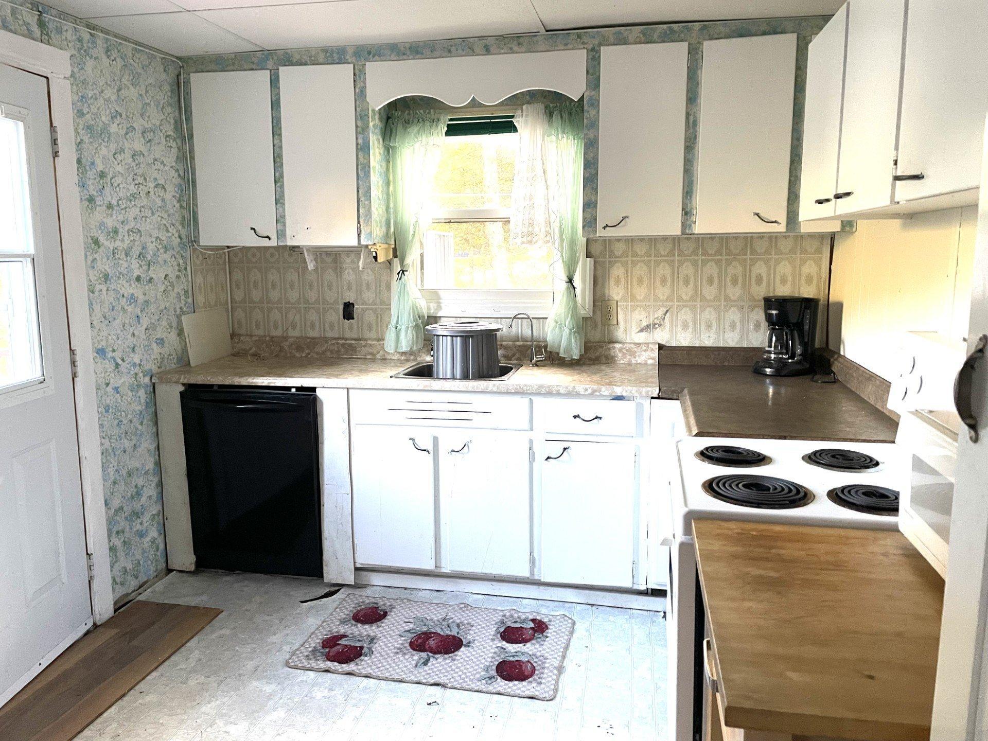 









94


Ch. du Lac-Pérodeau

,
Chute-Saint-Philippe,




QC
J0W1A0

