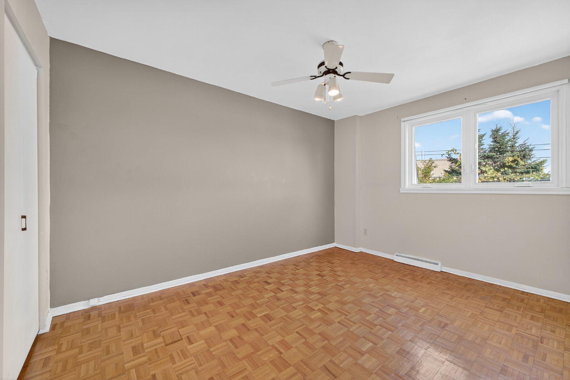 









4455


Rue Jolicoeur

,
Dollard-des-Ormeaux,




QC
H9H2B1

