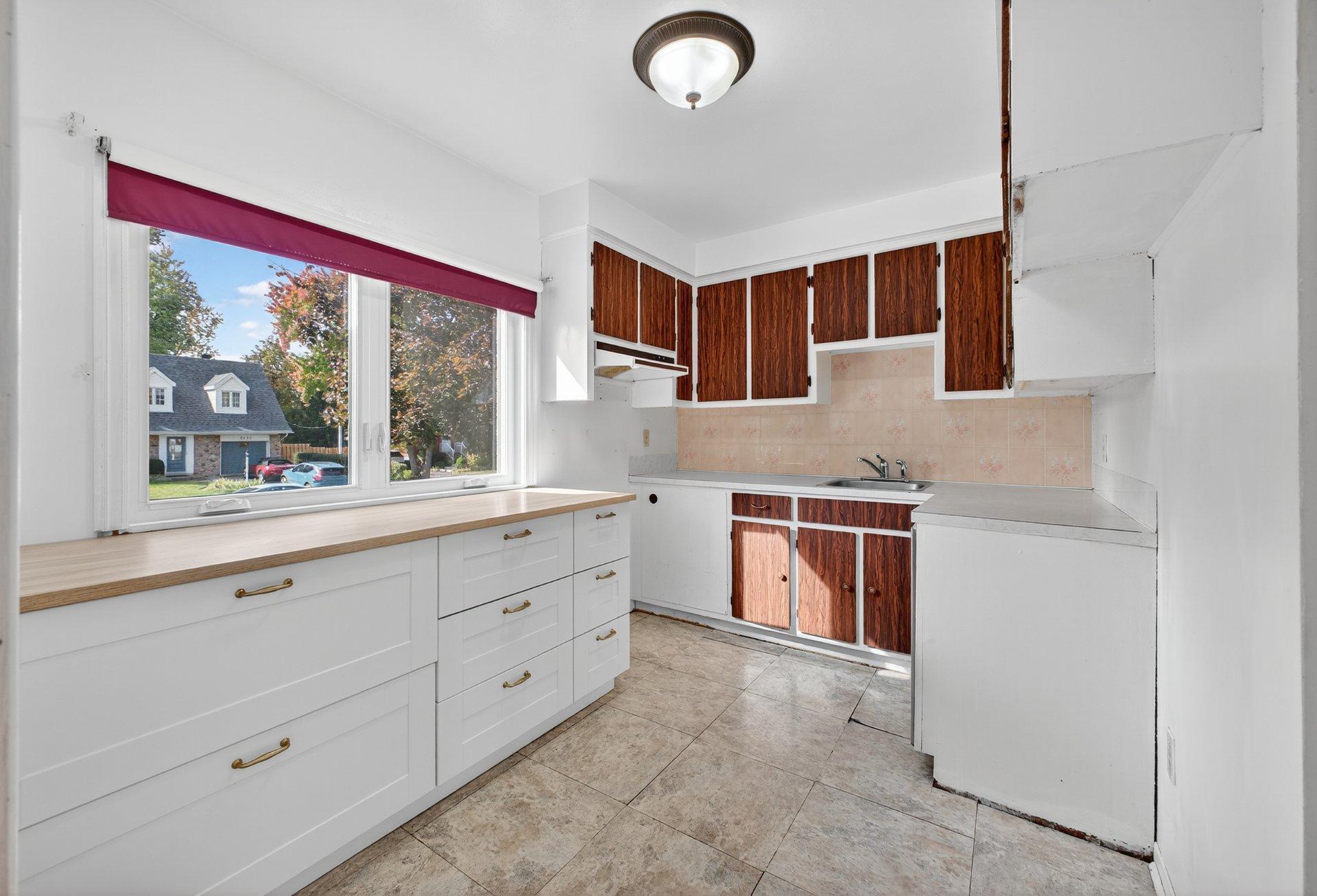 









4455


Rue Jolicoeur

,
Dollard-des-Ormeaux,




QC
H9H2B1

