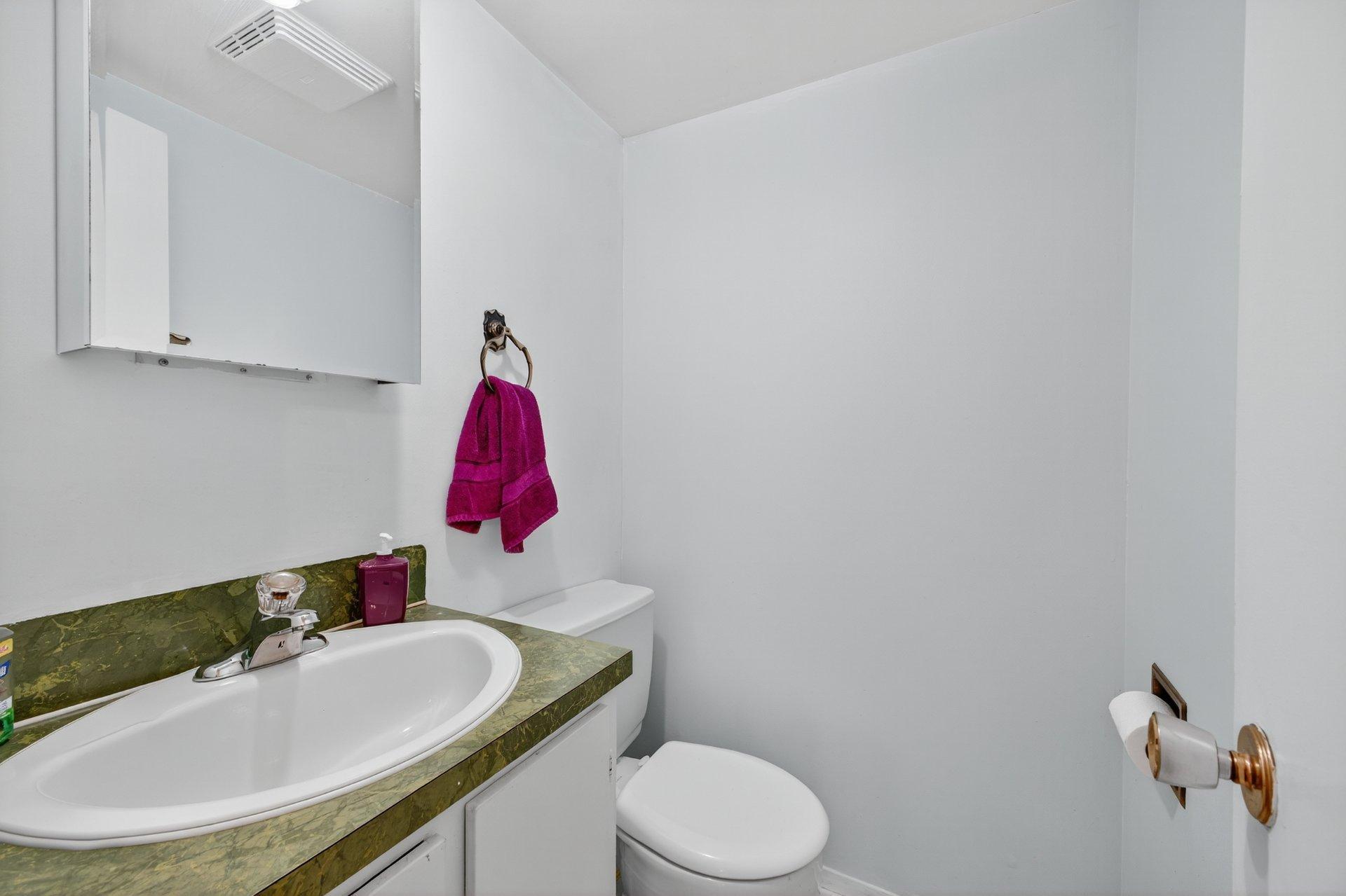 









4455


Rue Jolicoeur

,
Dollard-des-Ormeaux,




QC
H9H2B1

