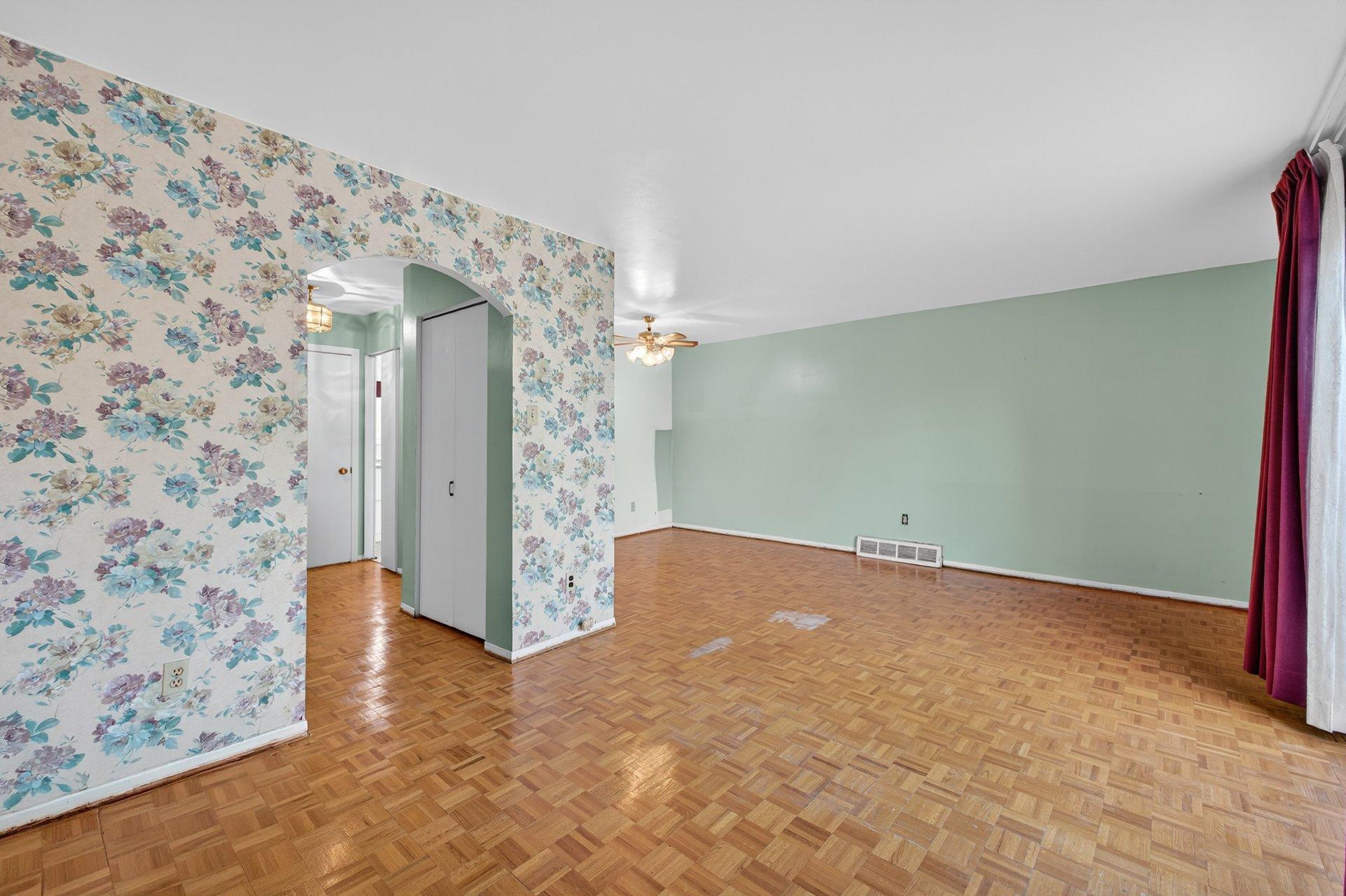 









4455


Rue Jolicoeur

,
Dollard-des-Ormeaux,




QC
H9H2B1

