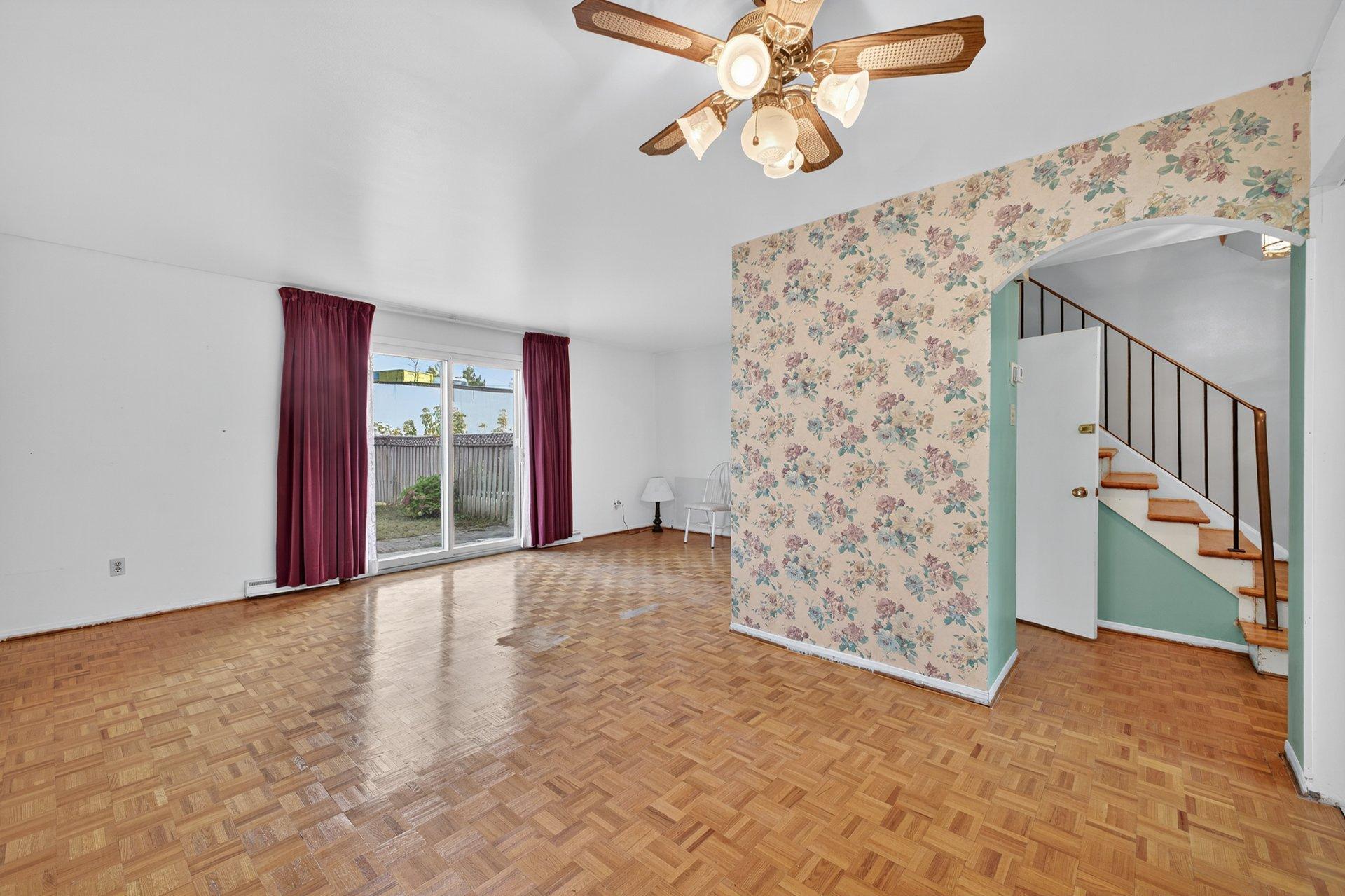 









4455


Rue Jolicoeur

,
Dollard-des-Ormeaux,




QC
H9H2B1

