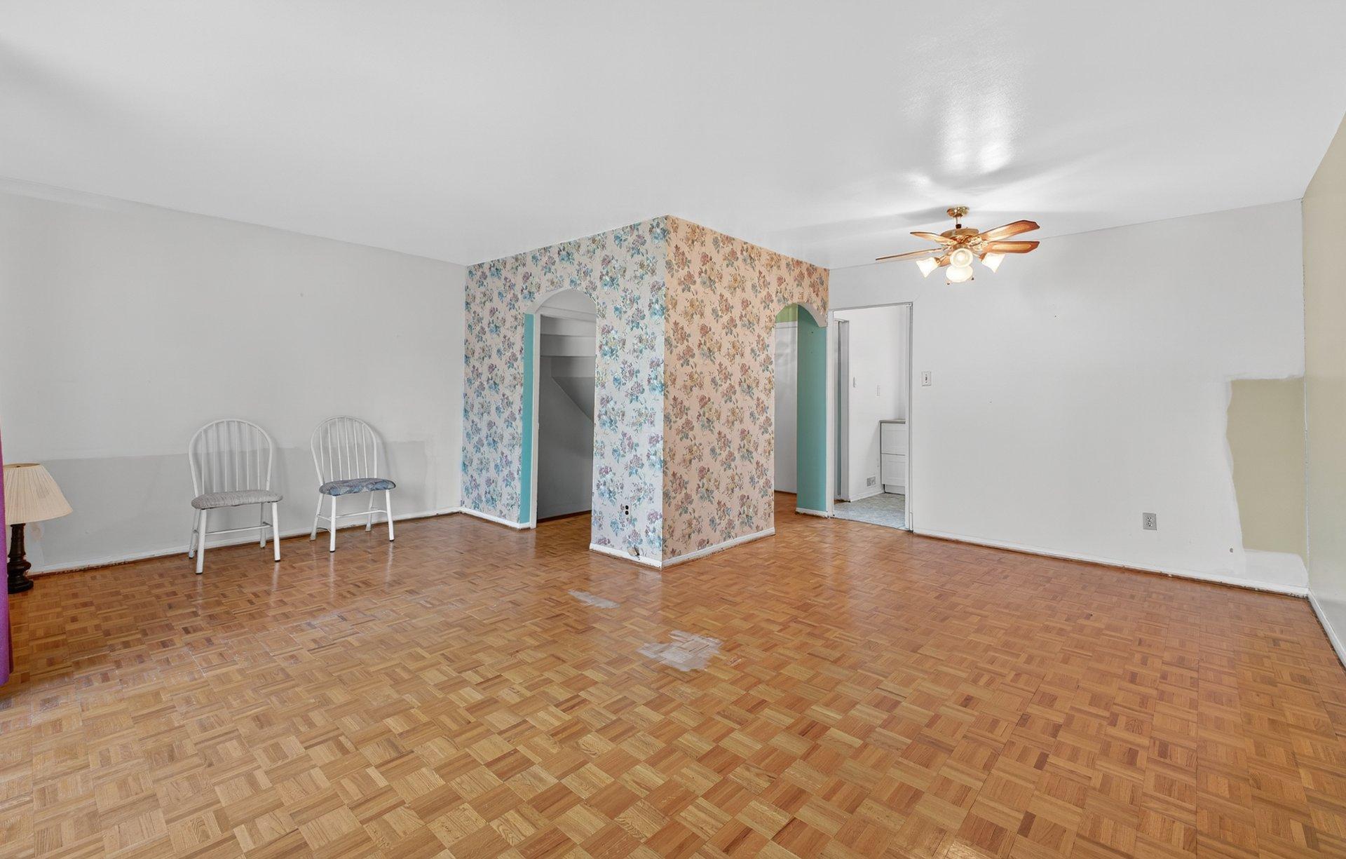 









4455


Rue Jolicoeur

,
Dollard-des-Ormeaux,




QC
H9H2B1

