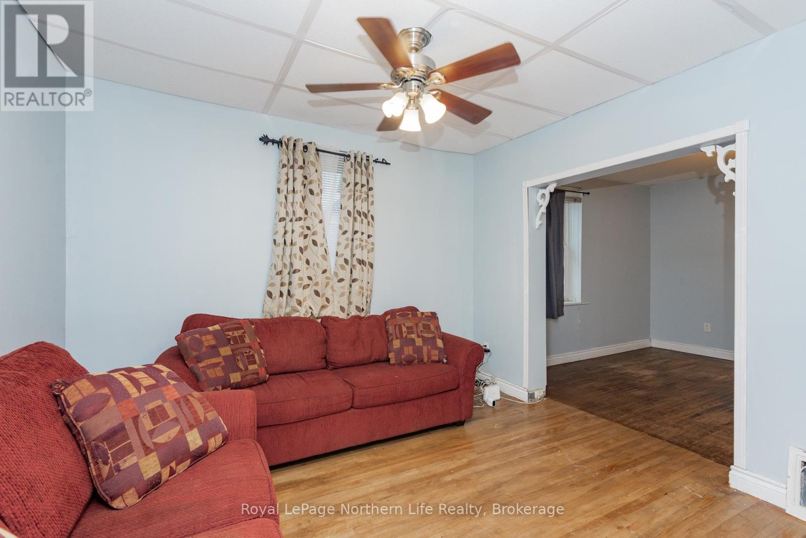 












346 JOHN STREET

,
North Bay (Central),




Ontario
P1B2M5

