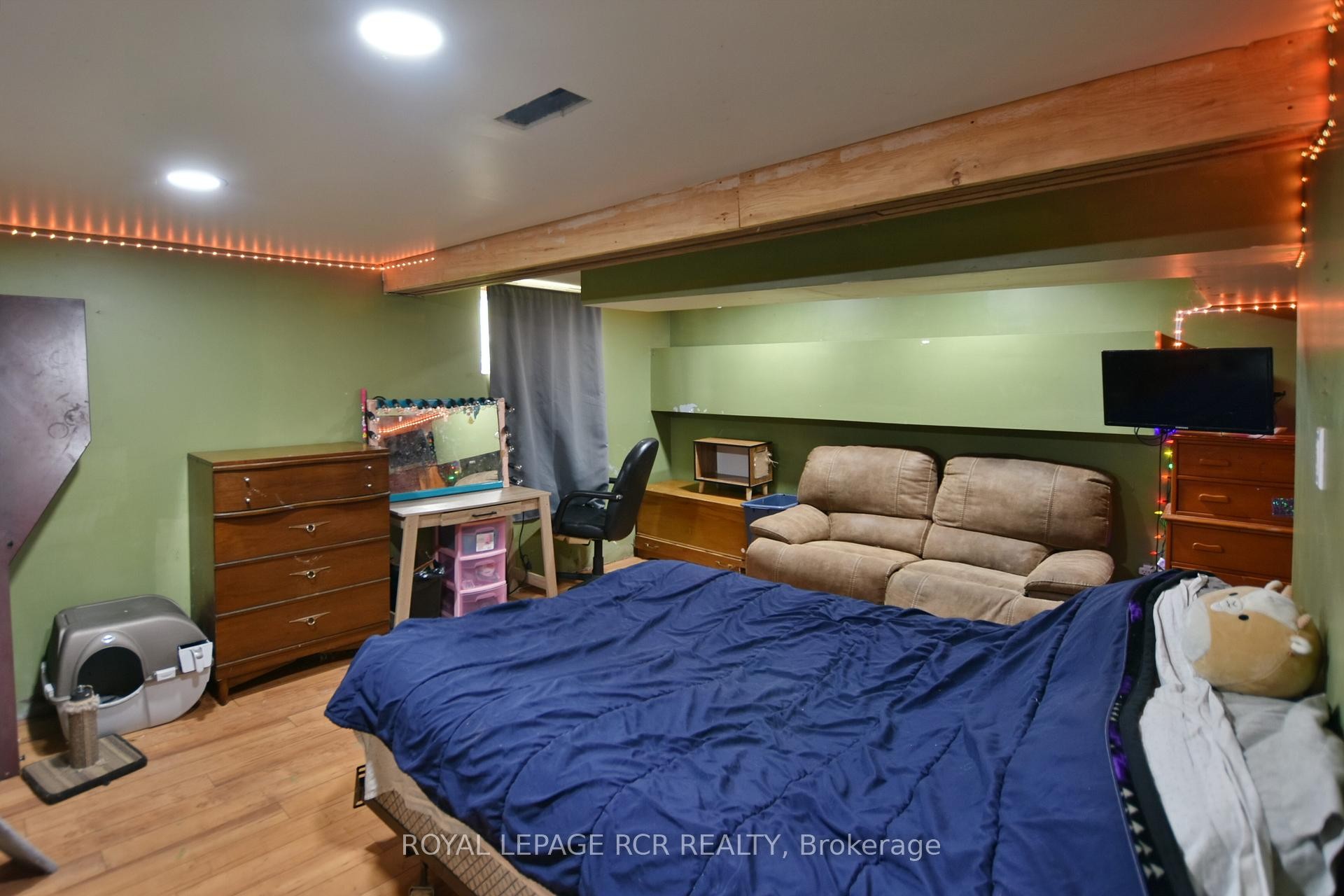 









2606


Crossland

Road,
Springwater,




ON
L0L 1P0

